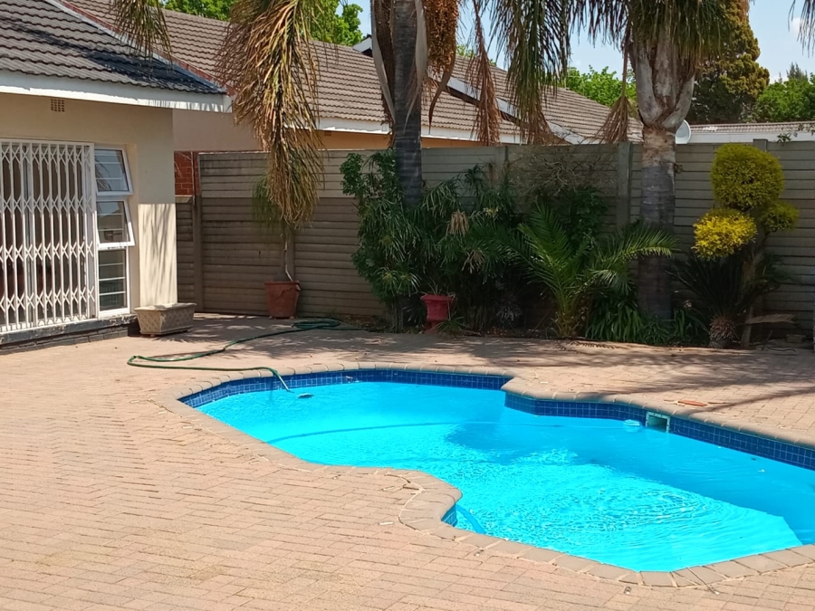 4 Bedroom Property for Sale in Jan Cillierspark Free State